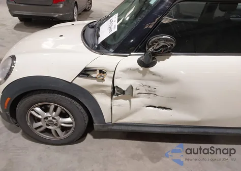 2013 Mini Hardtop Cooper z USA, uszkodzony, nr VIN WMWSU3C58DT679362